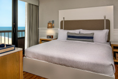 1607-King-Suite-Bed